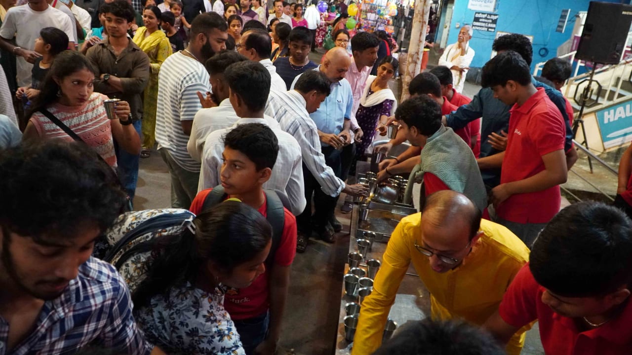 Panaka Seva At Udupi  Paryayotsava 